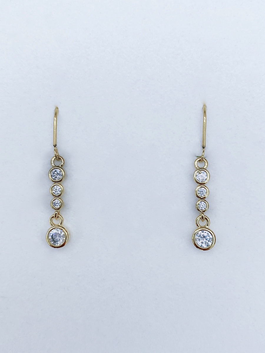Earchain diamonds earrings