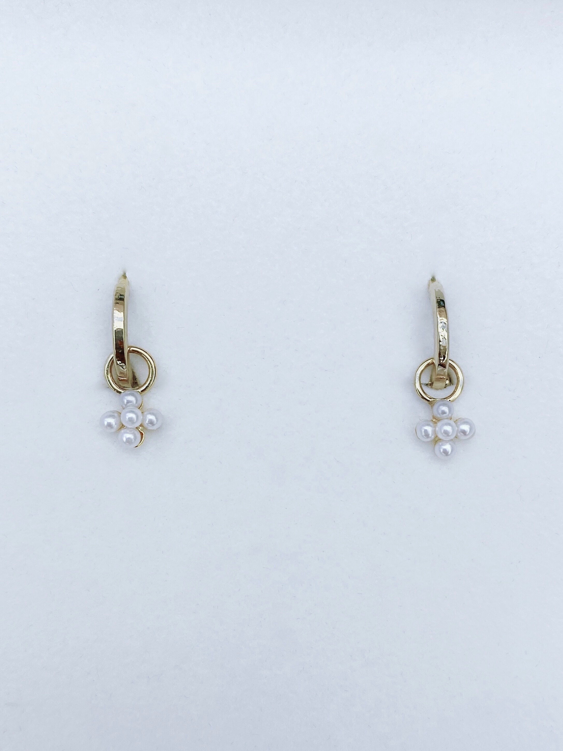 Mini flower pearl earrings – Charlie's Jewels