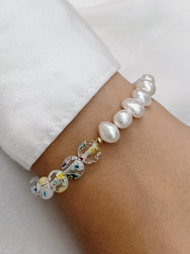 Flower pearl bracelet