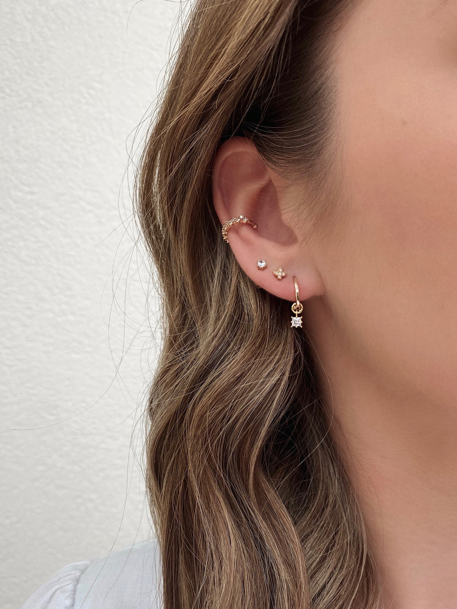 Sparkling square earrings