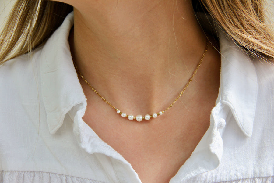 Royal pearls necklace