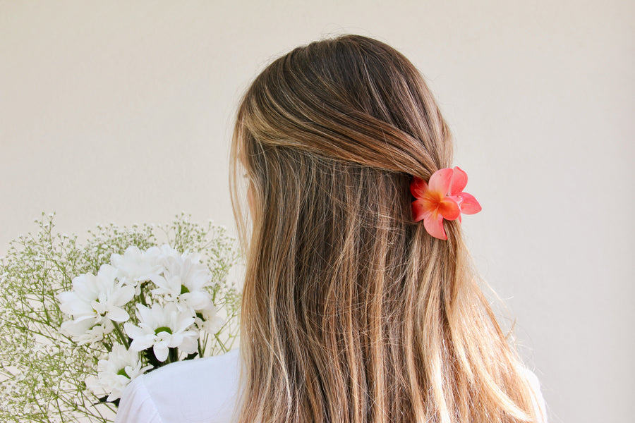 Flower red hair claw