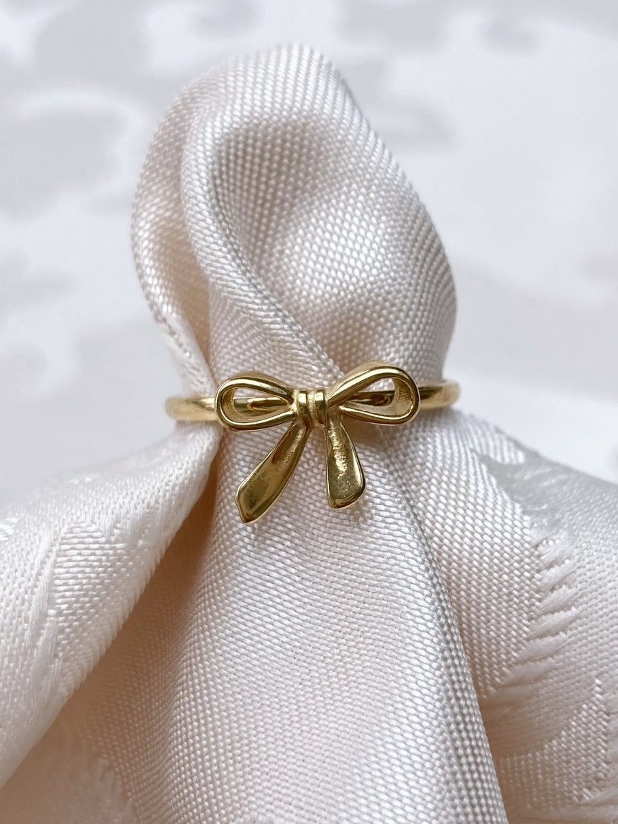 Cute bow ring