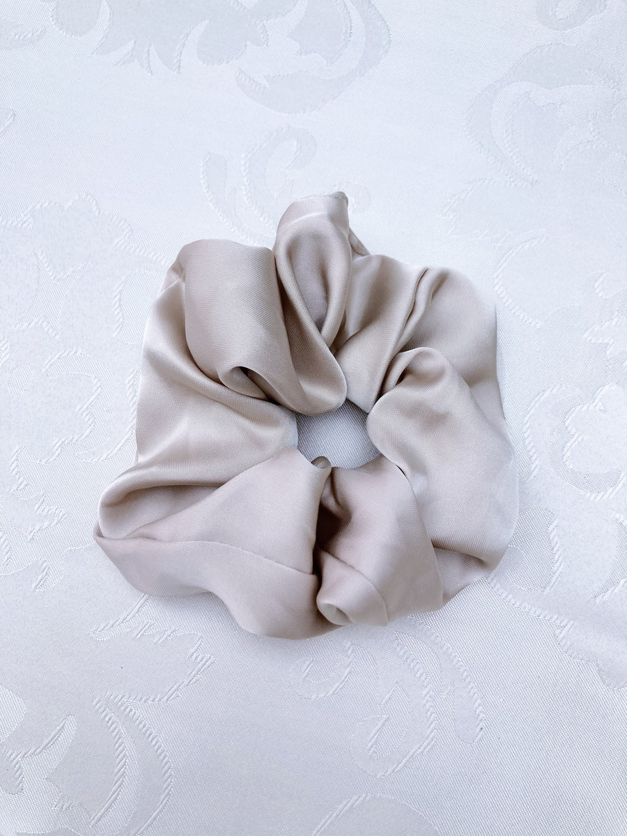 Scrunchie satin beige