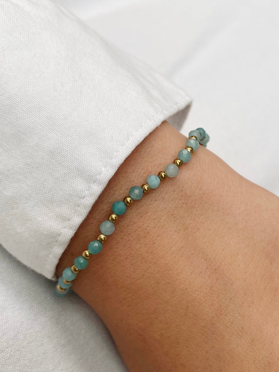 Blue lagoon dot bracelet