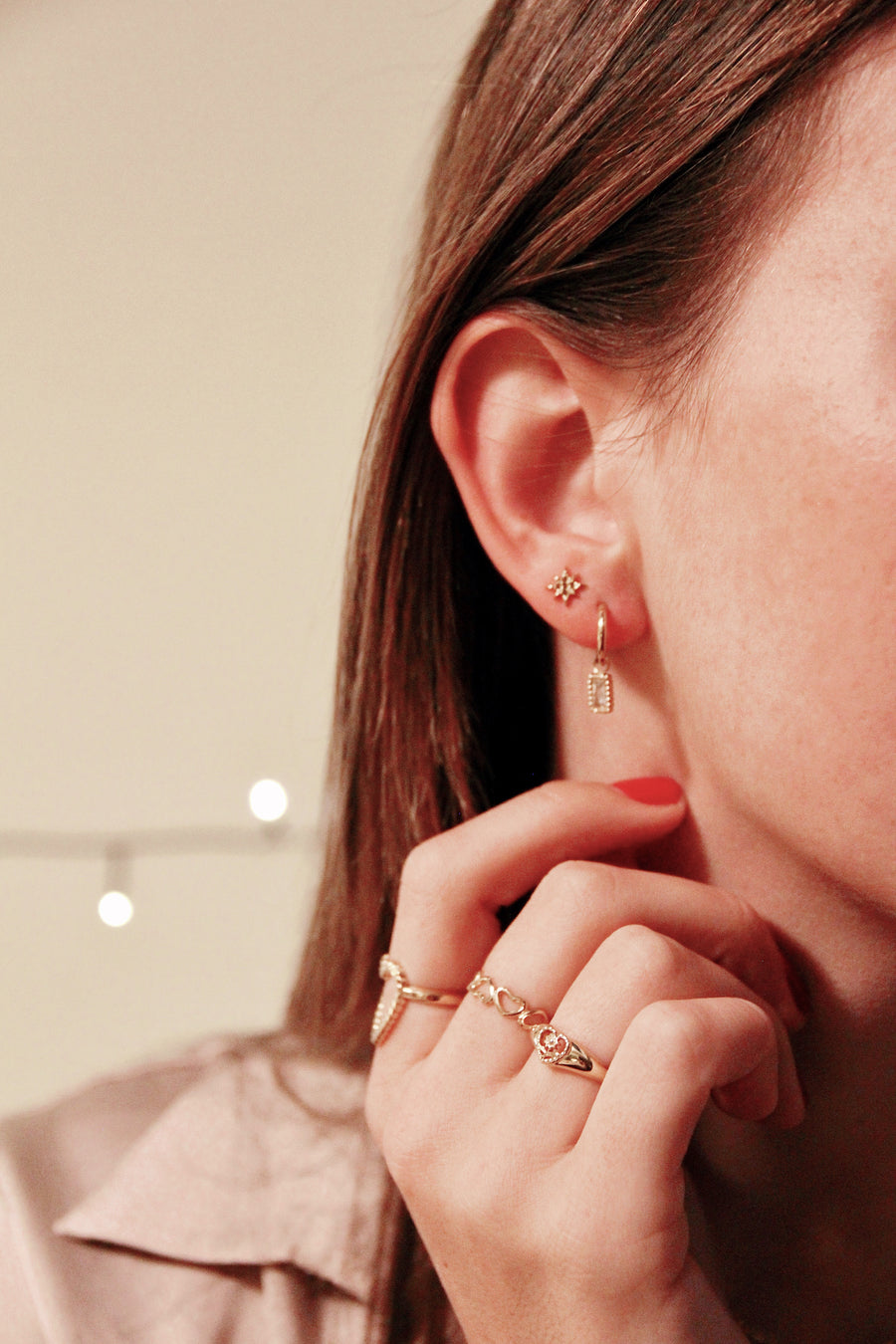 Crystal dot bar earrings