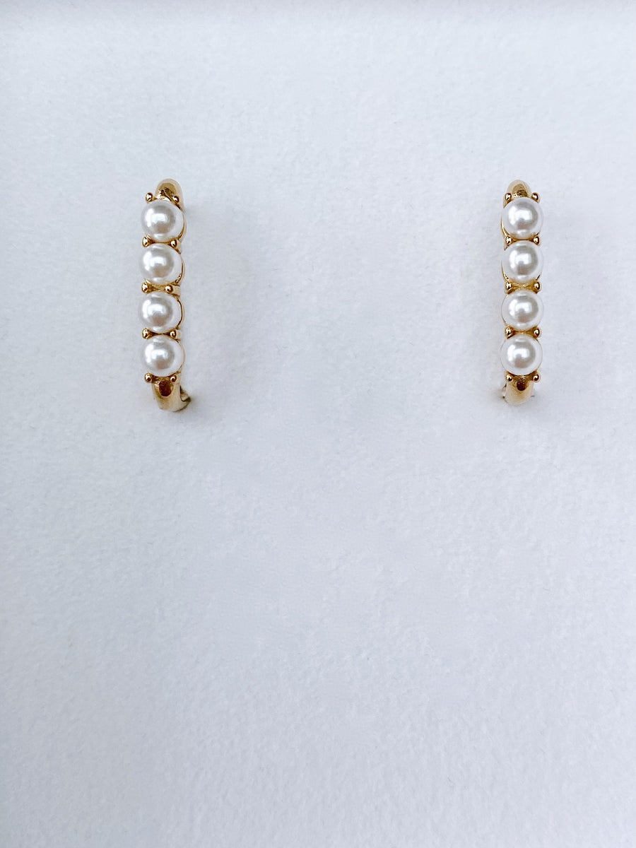 Vintage pearl earrings