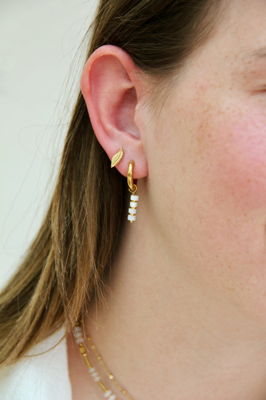 Pearl bar earrings