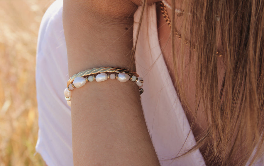 Pastel pearl bracelet