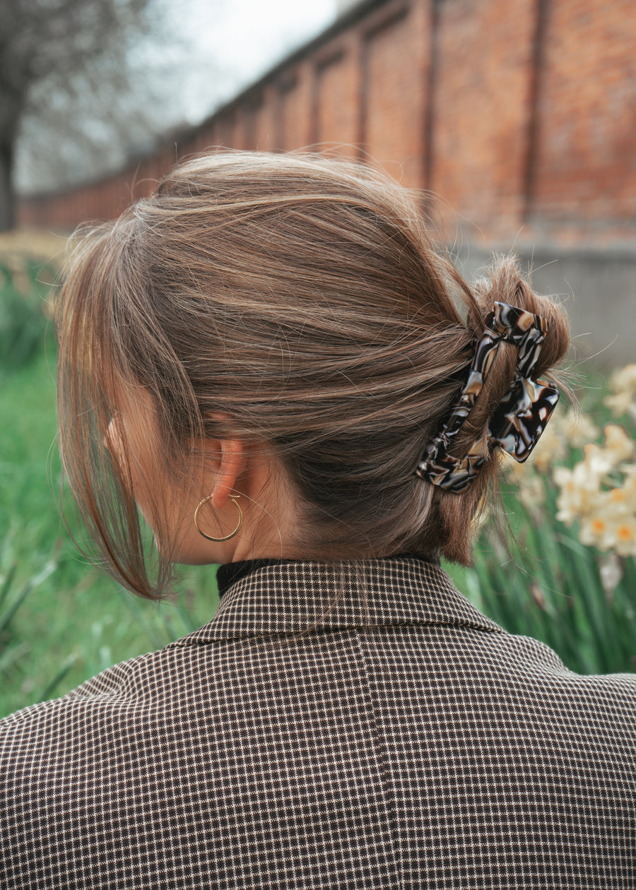 Classy honey hair claw