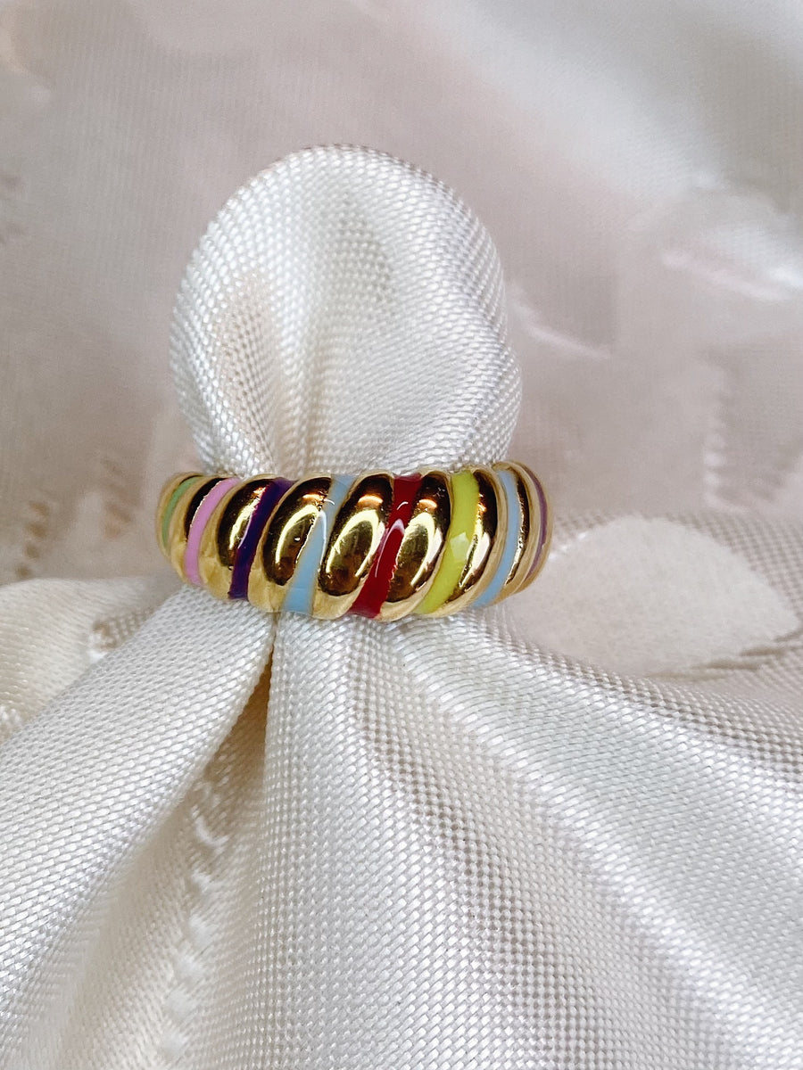 Vintage multi ring