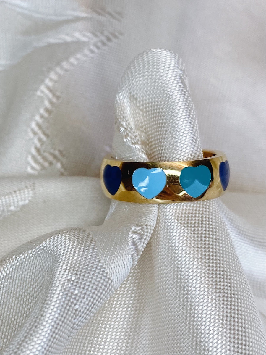 Blue hearts ring