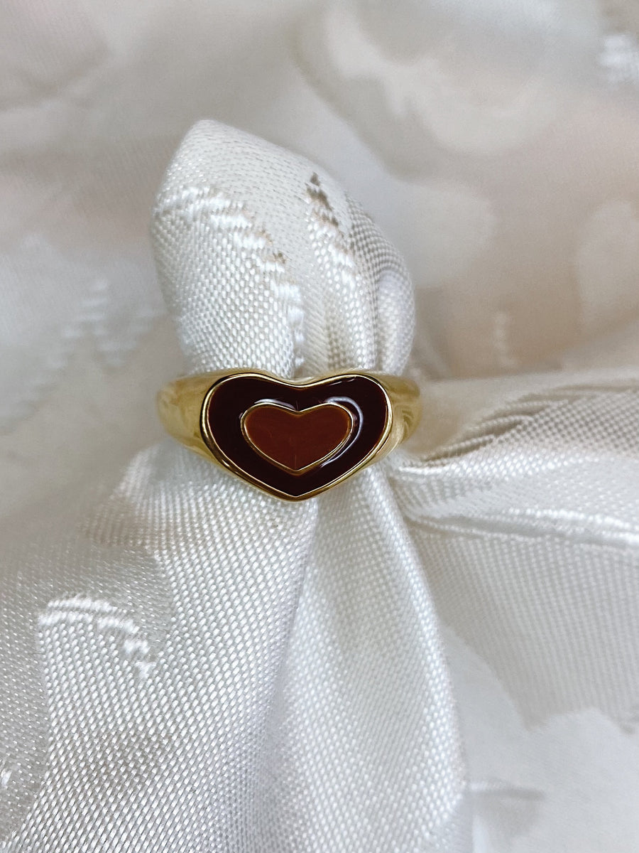 Vintage brown heart ring