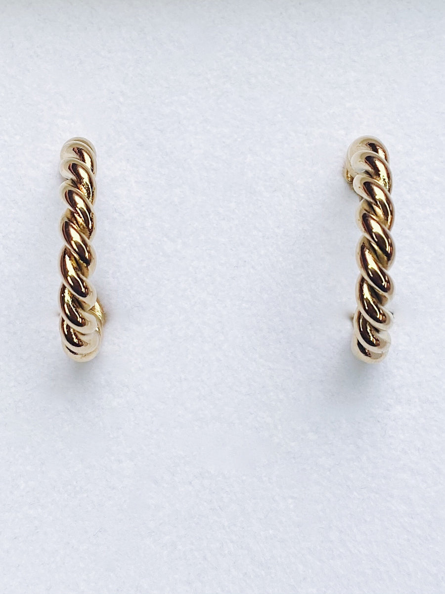 Twisted hoop earrings