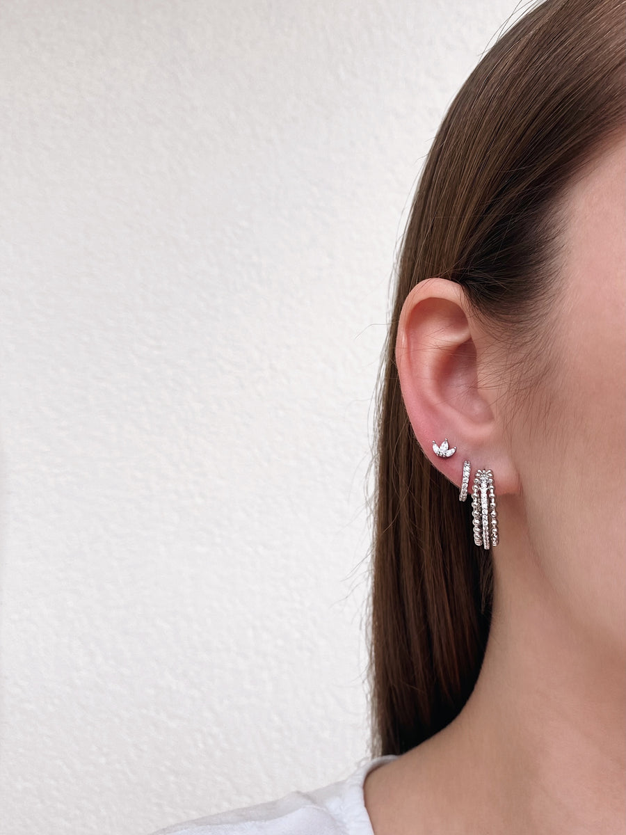 Sparkling dot earrings