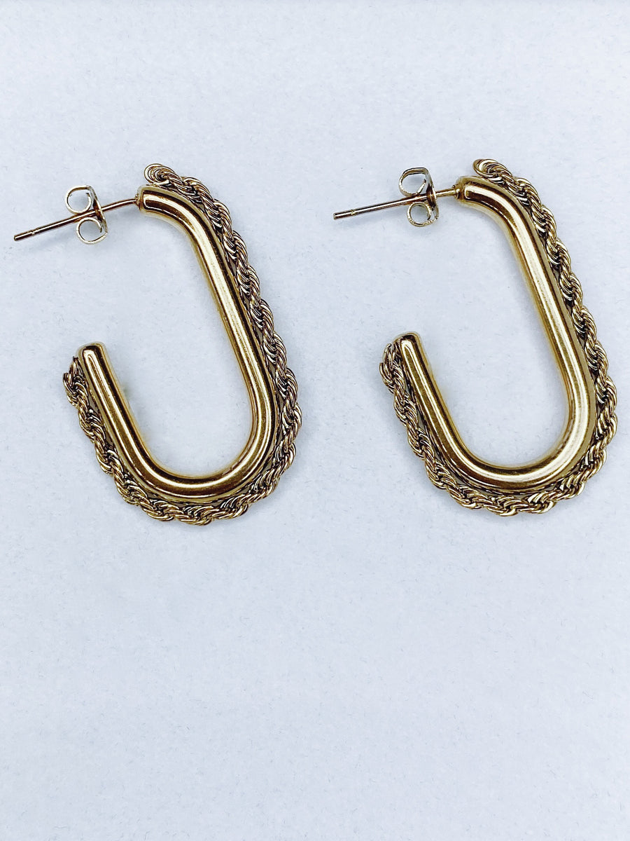 Twisted fine earrings