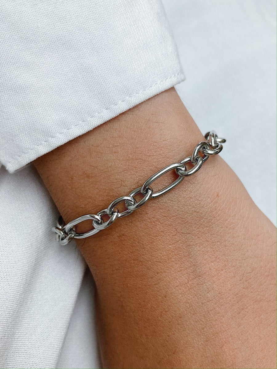 Julia chain bracelet