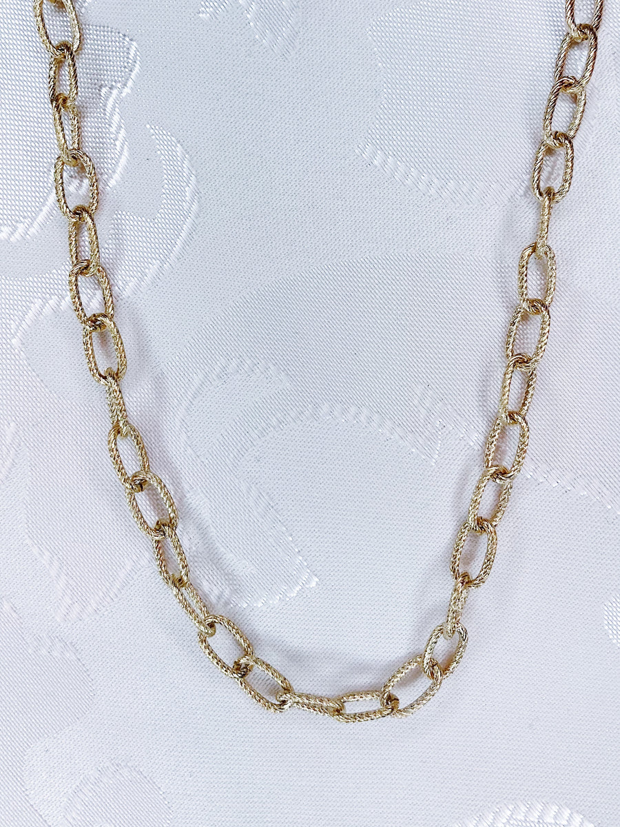 Elsy chain necklace